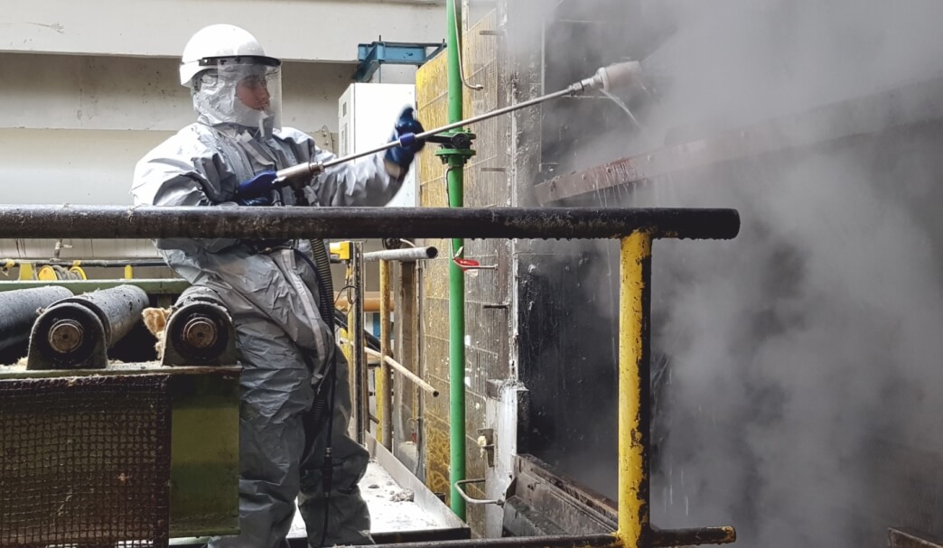 Hidrocuratare si hidrosablare cu UHP